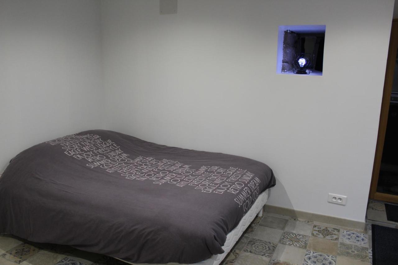 Studio De La Bourdonnais Guitté 外观 照片